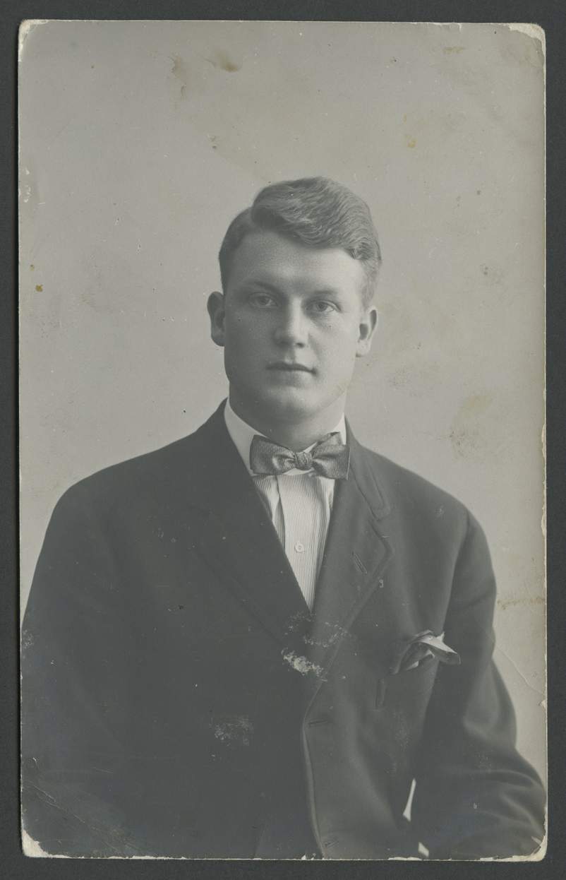 Paul Ellis (1889 - 1970) Profile